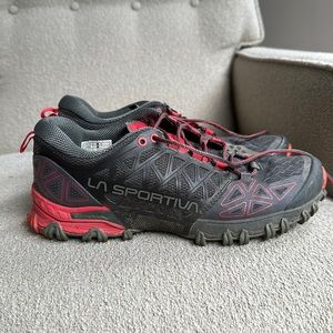 La Sportiva 8.5 hiking shoes